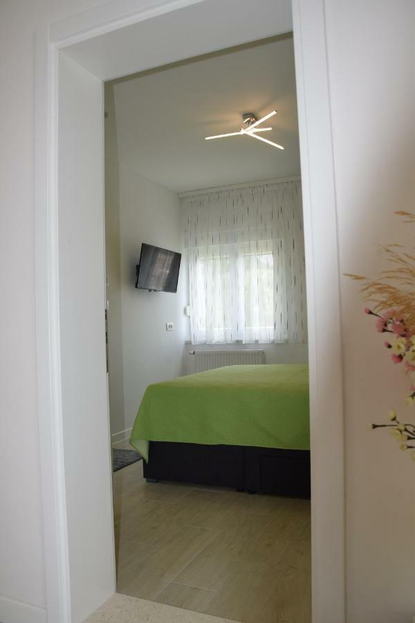 Apartman Mili Baška Voda Extérieur photo